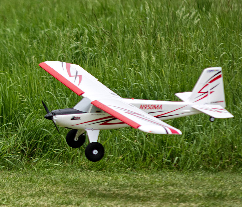 trainer_plane_landing